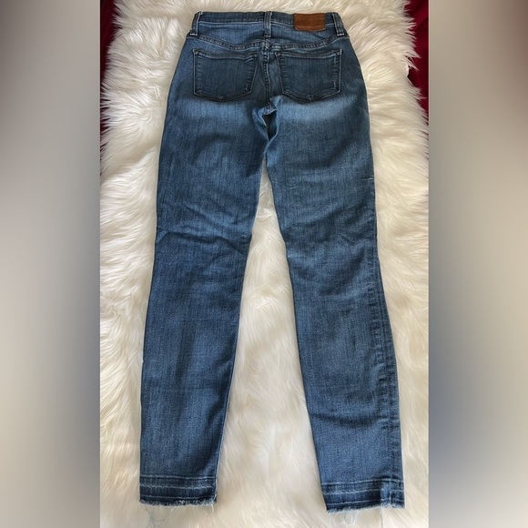 J. Crew 9” Toothpick Jean In Rip & Repair Wash Skinny Ankle Size 24 - Picture 5 of 13